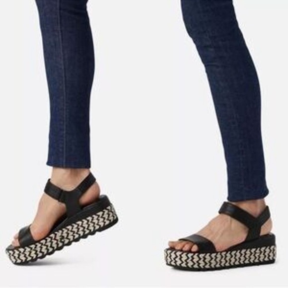Sorel Shoes - Sorel N6053 Womens Black/White Cameron Flatform Wedge Sandals Size US 6